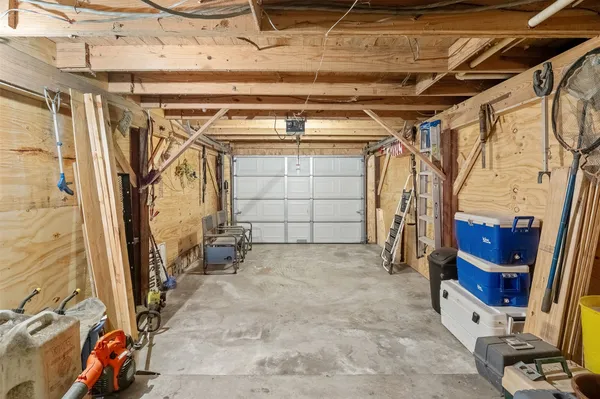 $375,000 | 439 Lakeview Harbor, Onalaska, TX 77360