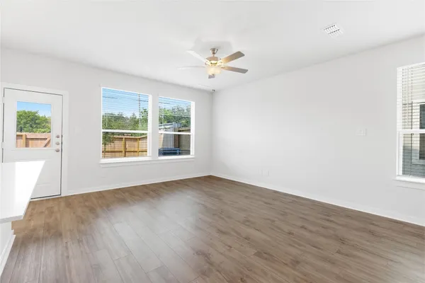 $2,940 | 3039 Dovedale Street, Pearland, TX 77584