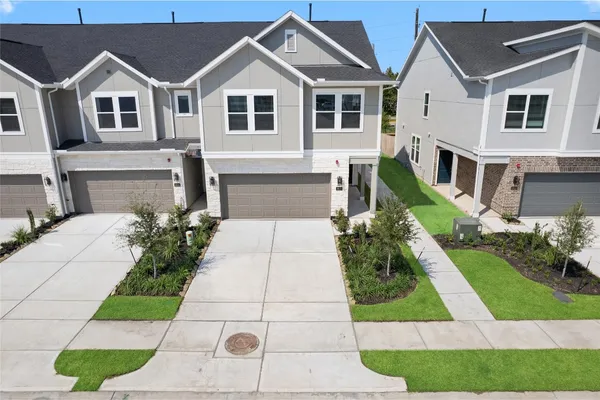 $2,940 | 3039 Dovedale Street, Pearland, TX 77584