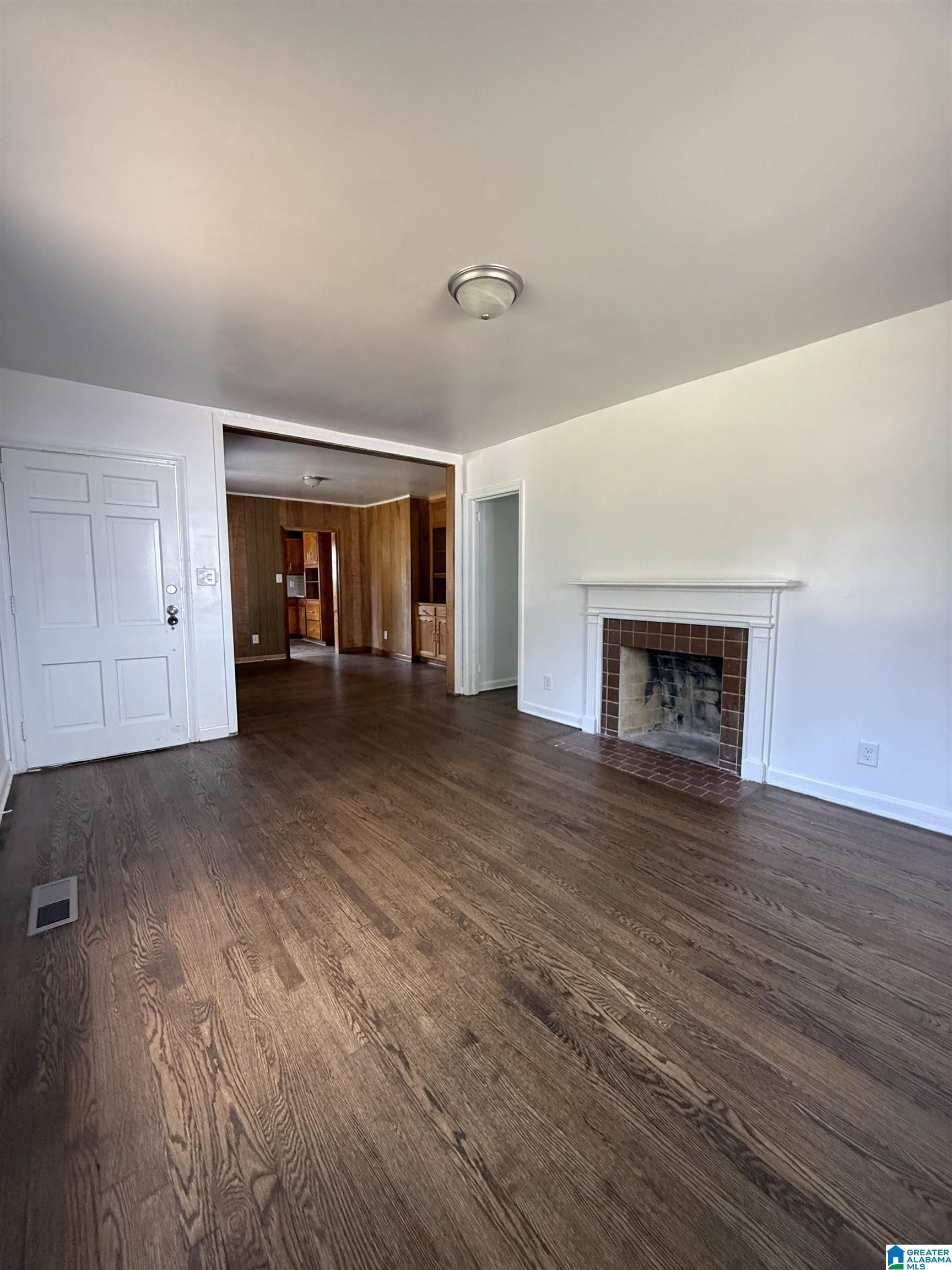 812 25th Street Southwest Birmingham, AL 35211 - Photo 8 of 12