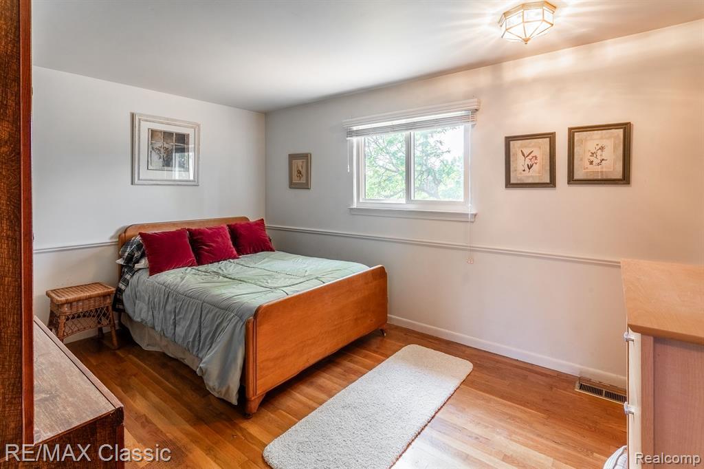 25886 Branchaster Road Farmington Hills, MI 48336 - Photo 25 of 35