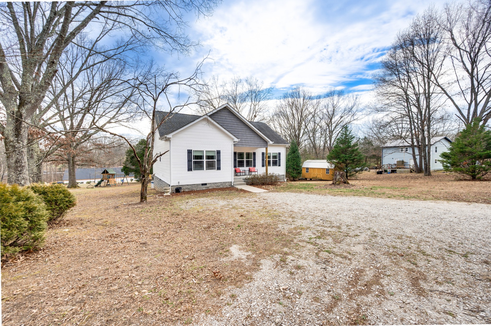 114 Fulgem Cemetery Road Burns, TN 37029 - Photo 6 of 40