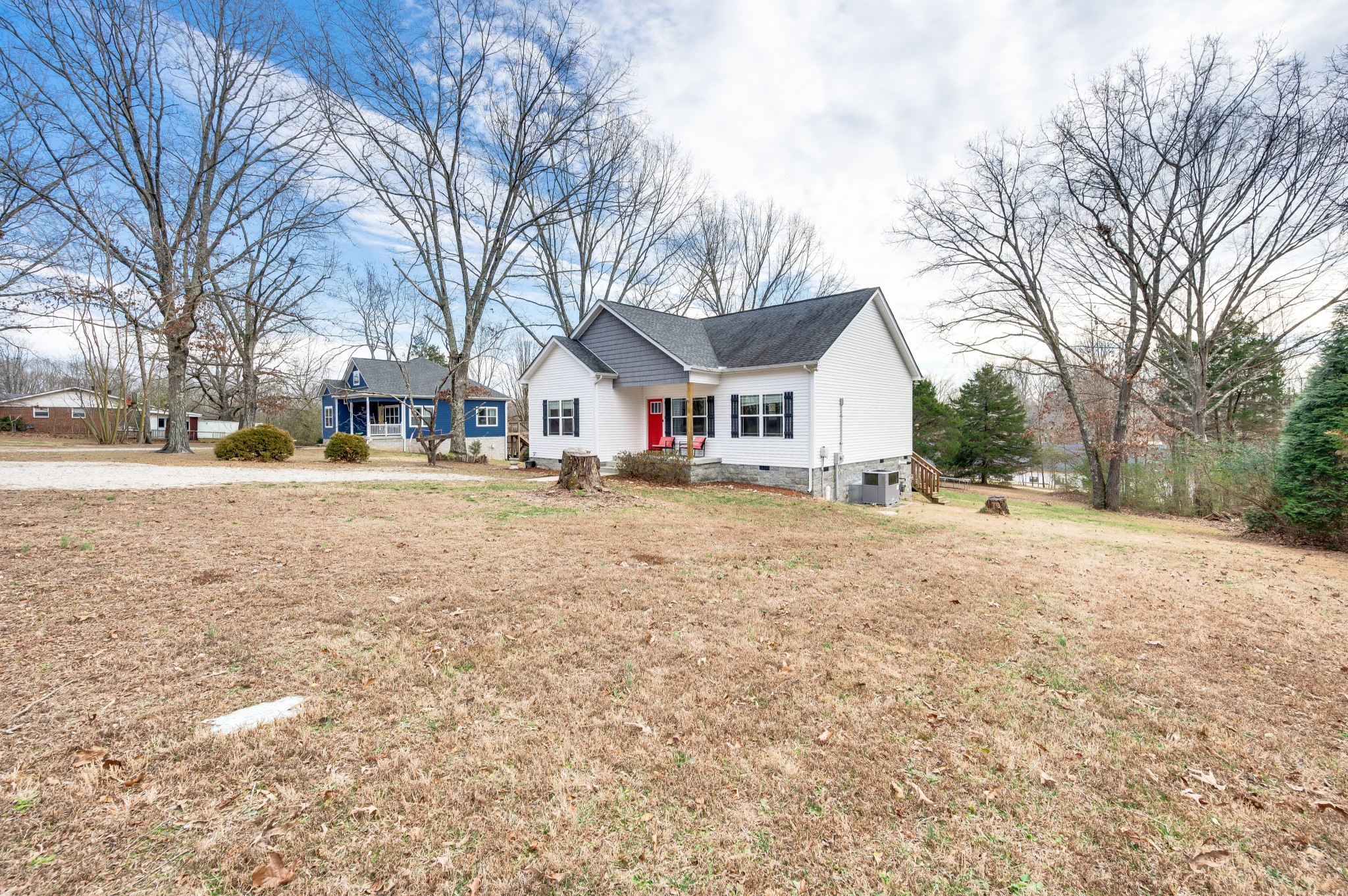 114 Fulgem Cemetery Road Burns, TN 37029 - Photo 8 of 40