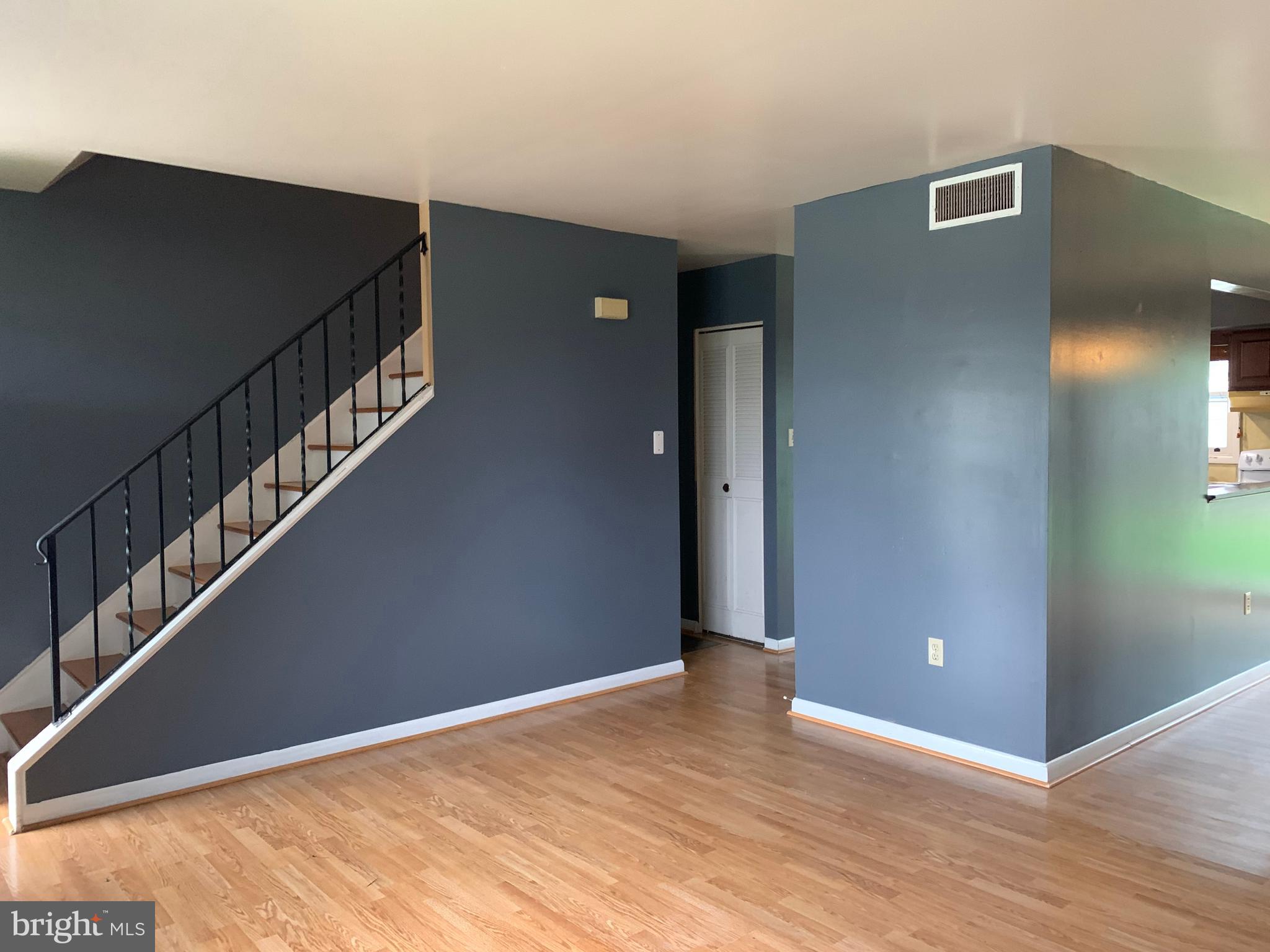 2091 Mountain View Road Middletown, PA 17057 - Photo 4 of 27 Gallery Image 4