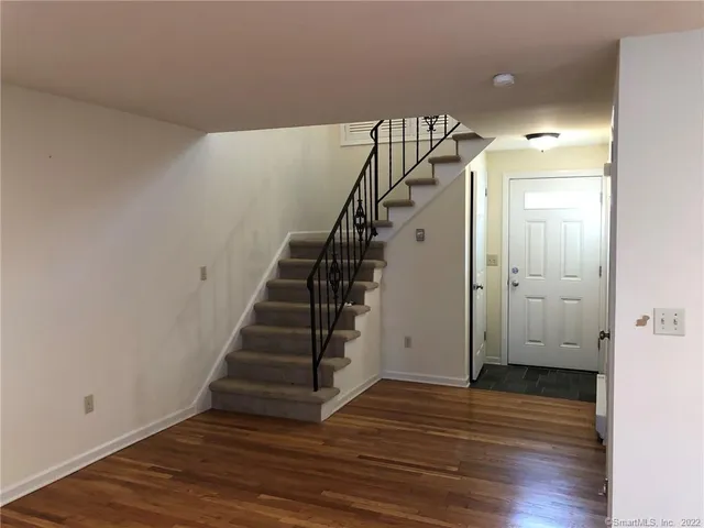 $3,095 | 44 Mead Street, Unit C, Stamford, CT 06907