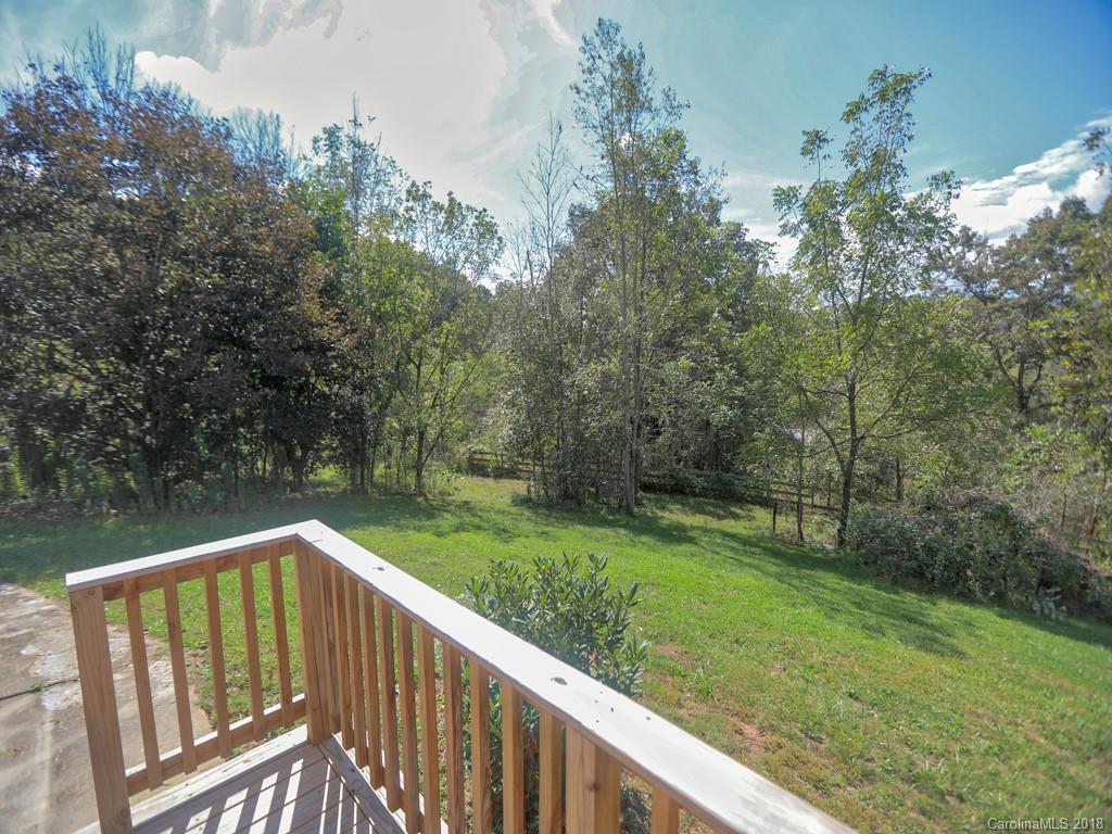 163 Messer Road Clyde, NC 28721 - Photo 6 of 13