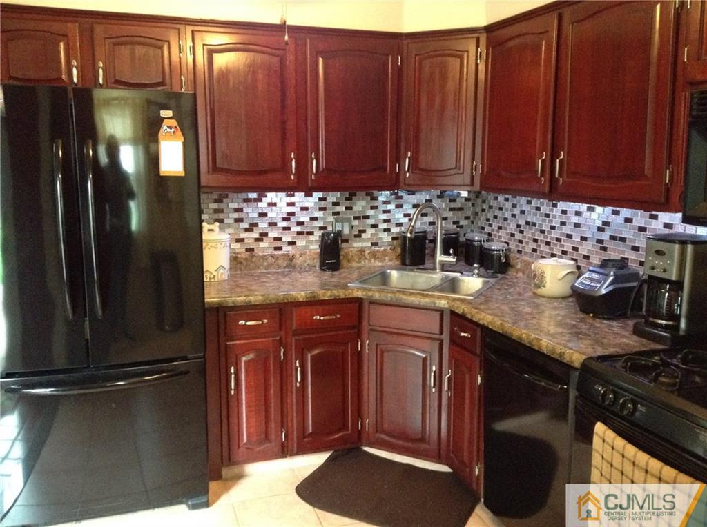 48 George Avenue Middlesex, NJ 08846 - Photo 4 of 25 Gallery Image 4