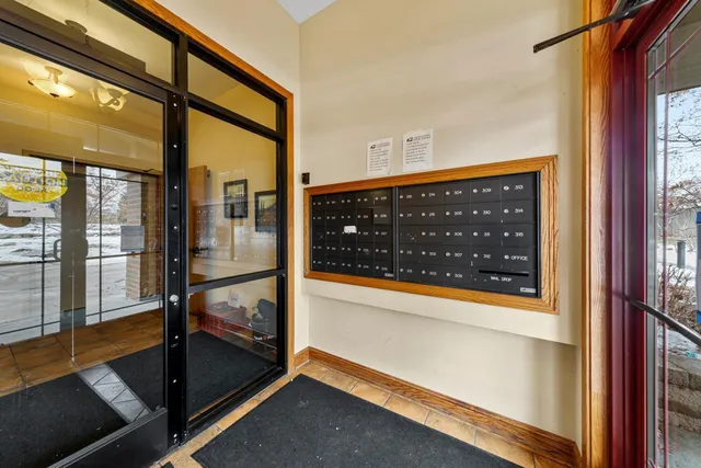 $179,900 | 2530 East 34th Street, Unit 112, Minneapolis, MN 55406