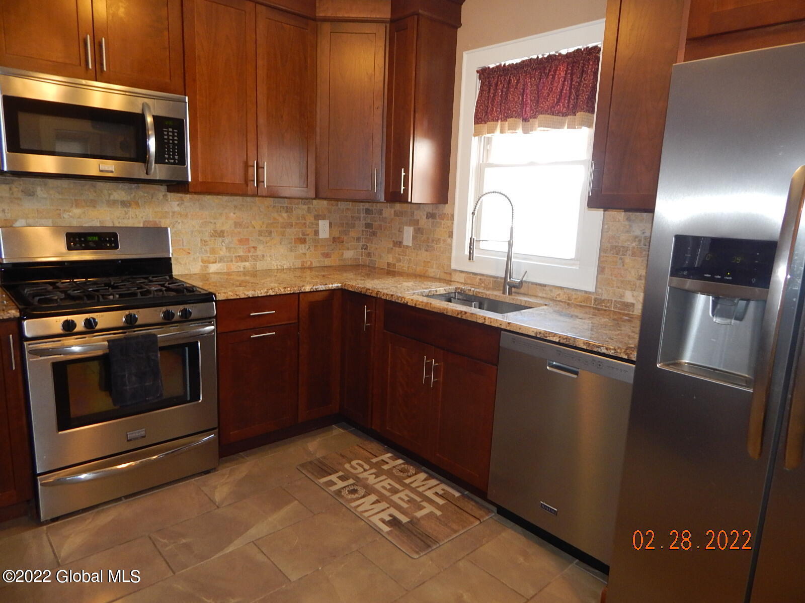 57 Academy Road Albany, NY 12208 - Photo 9 of 28 DSCN0989