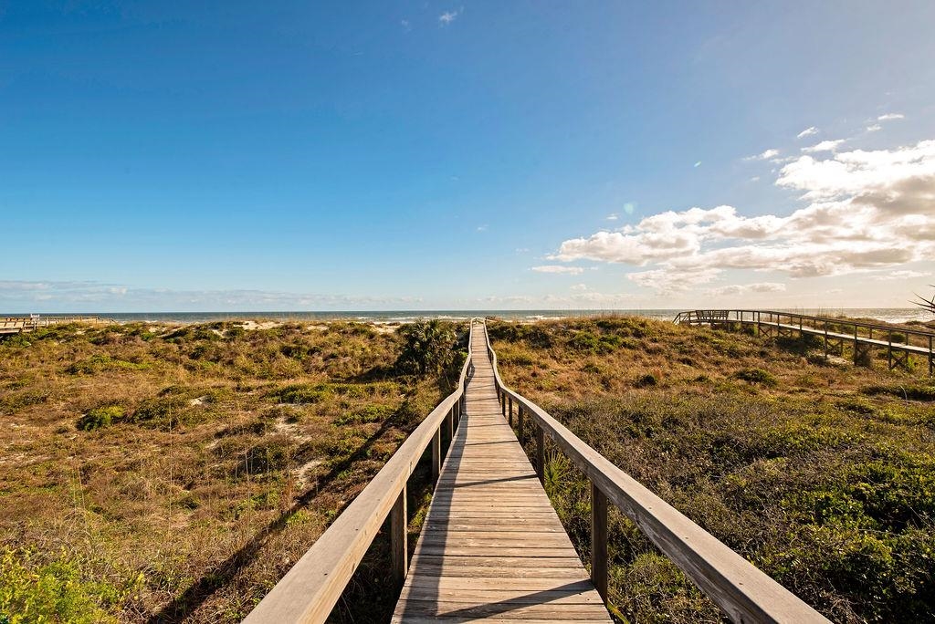 224 Puebla Road St. Augustine, FL 32080 - Photo 27 of 32 a view of city and a balcony
