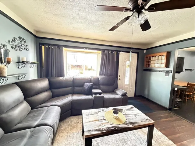 $179,900 | 212 Kingston Drive, Pittsburgh, PA 15235