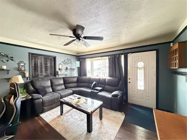 $179,900 | 212 Kingston Drive, Pittsburgh, PA 15235