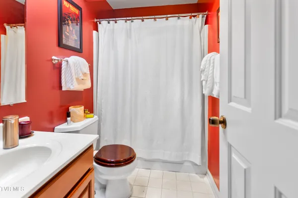 $186,375 | 100 Wonderland Drive, Unit 5D, Abingdon, VA 24211