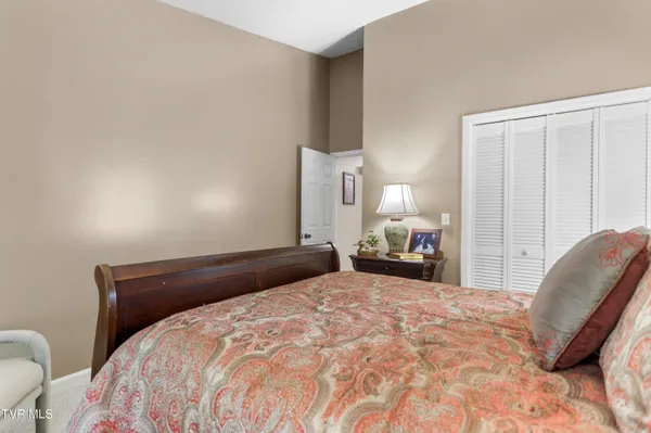 $186,375 | 100 Wonderland Drive, Unit 5D, Abingdon, VA 24211