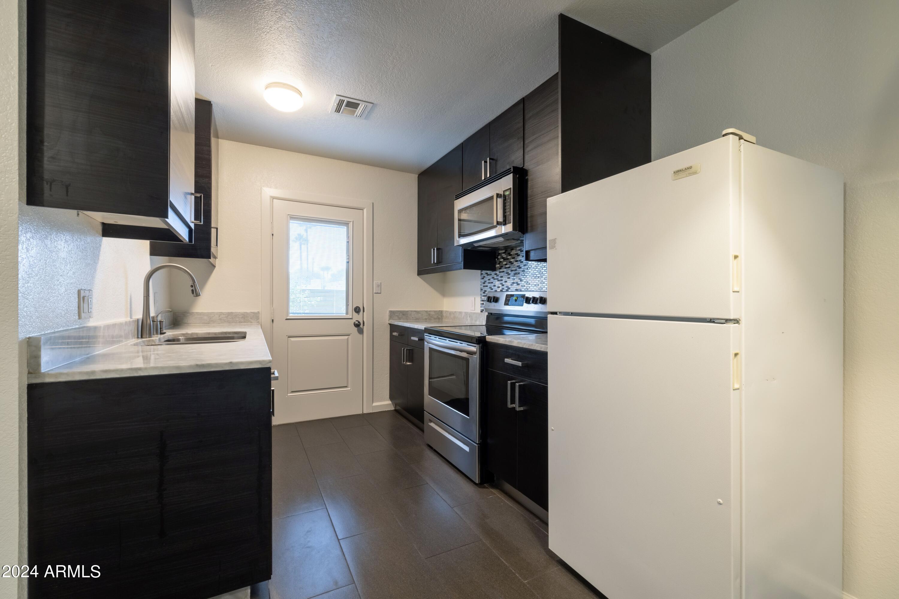 3034 North 35th Street Phoenix, AZ 85018 - Photo 26 of 37 Unit 3