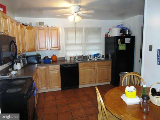 61 Blue Ridge Street Warrenton, VA 20186 - Photo 4 of 5 Kitchen