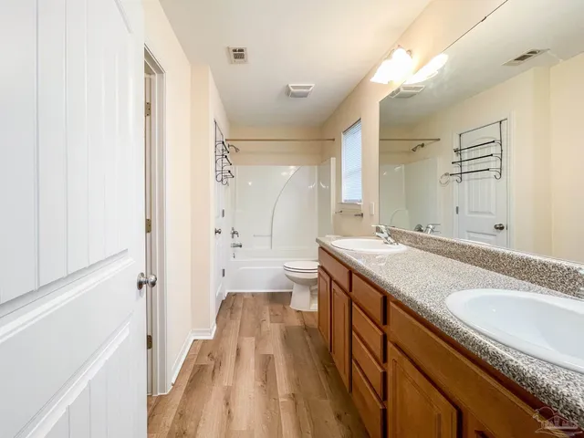 $1,695 | 5853 Bilek Drive, Pensacola, FL 32526