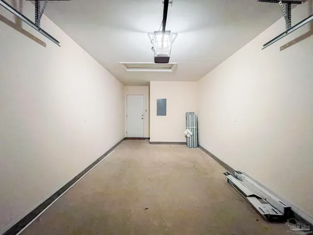 $1,695 | 5853 Bilek Drive, Pensacola, FL 32526