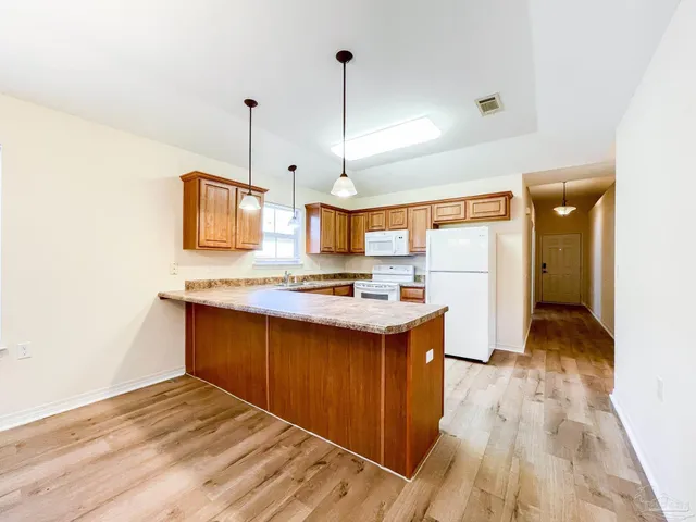 $1,695 | 5853 Bilek Drive, Pensacola, FL 32526