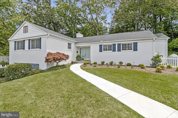 $1,300,000 | 7411 Wyndale Lane, Chevy Chase, MD 20815