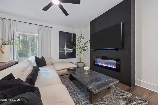 $2,400 | 521 North Hale Street, Southern Pines, NC 28387