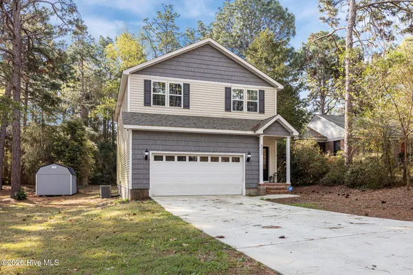 $2,400 | 521 North Hale Street, Southern Pines, NC 28387