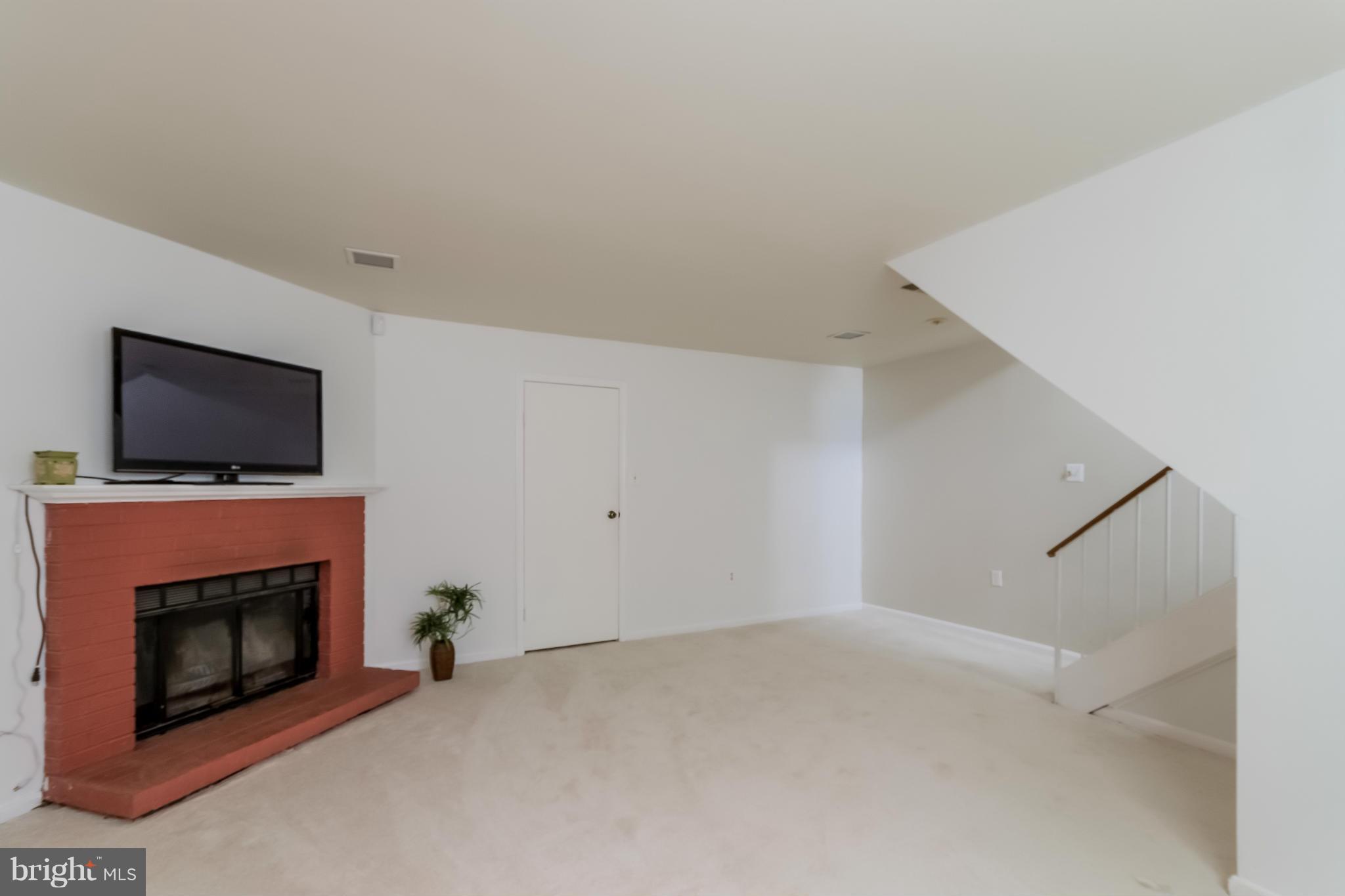 7367 Rokeby Drive Manassas, VA 20109 - Photo 20 of 27 Family Room