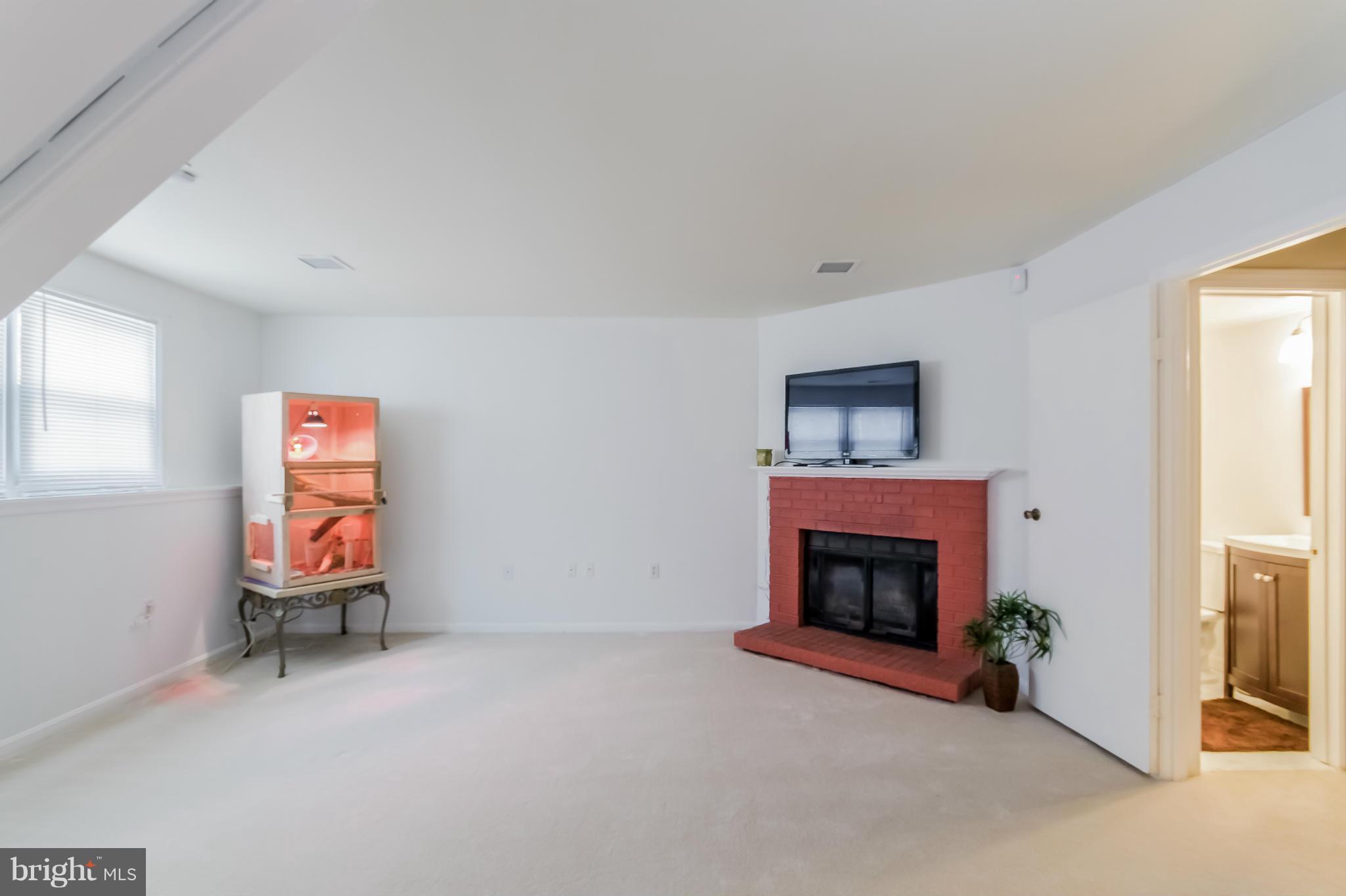 7367 Rokeby Drive Manassas, VA 20109 - Photo 22 of 27 Family Room