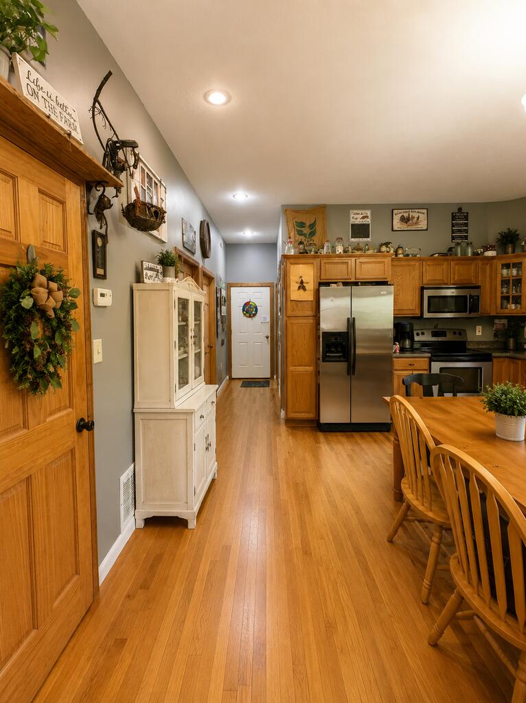 370 Willowbranch Road Daniels, WV 25832 - Photo 17 of 39 Gallery Image 17