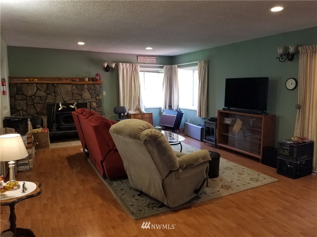 3801 Northeast North Shore Road Belfair, WA 98528 - Photo 5 of 23 Gallery Image 5
