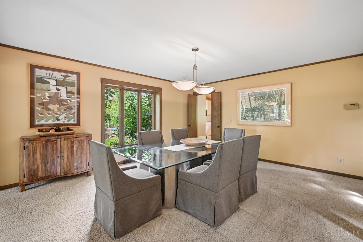 559 Asbury Road Cincinnati, OH 45255 - Photo 5 of 50