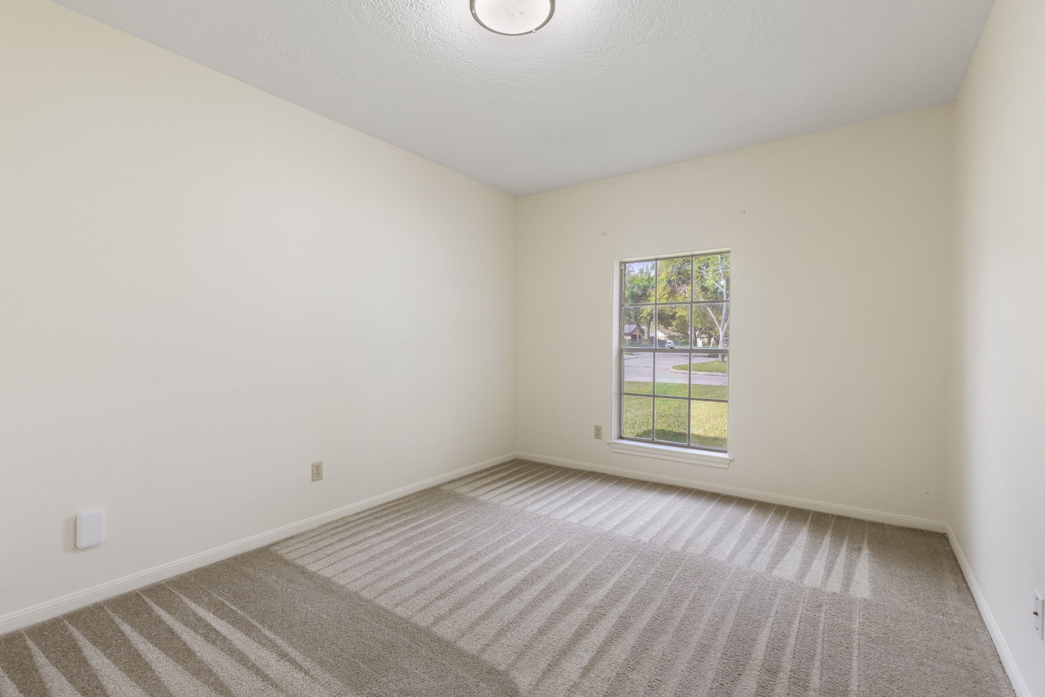 519 Kathy Street Humble, TX 77338 - Photo 9 of 21 Secondary bedroom #2