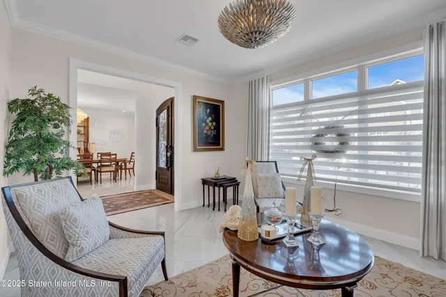 $2,595,000 | 40 Dintree Lane | Tottenville