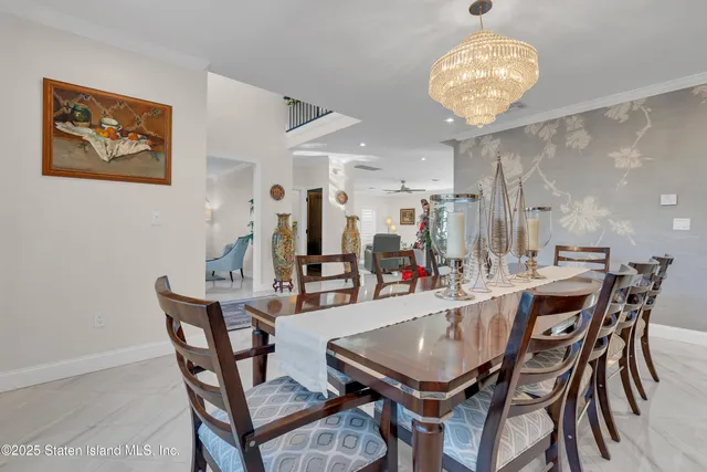 $2,595,000 | 40 Dintree Lane | Tottenville