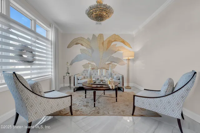 $2,595,000 | 40 Dintree Lane | Tottenville