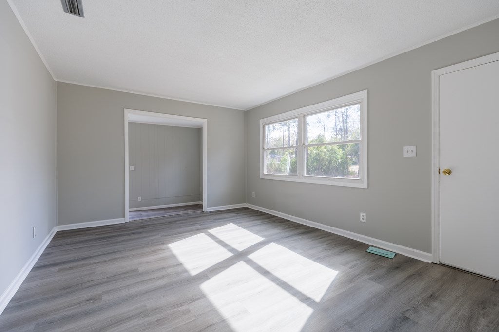 602 Pinetree Road Valdosta, GA 31602 - Photo 2 of 22 Gallery Image 2