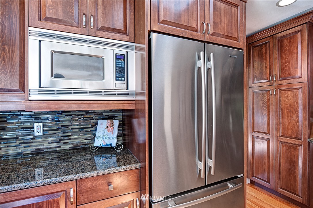 4830 196th Street Southeast Bothell, WA 98012 - Photo 11 of 25