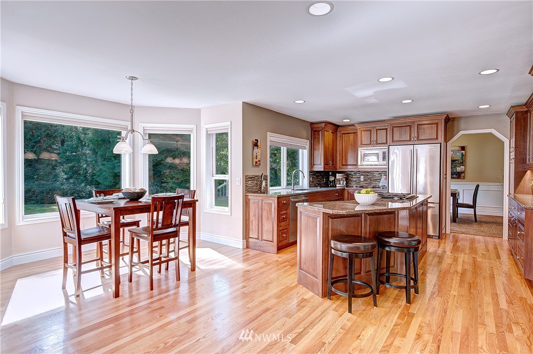 4830 196th Street Southeast Bothell, WA 98012 - Photo 7 of 25