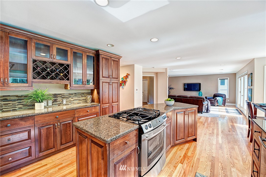 4830 196th Street Southeast Bothell, WA 98012 - Photo 9 of 25