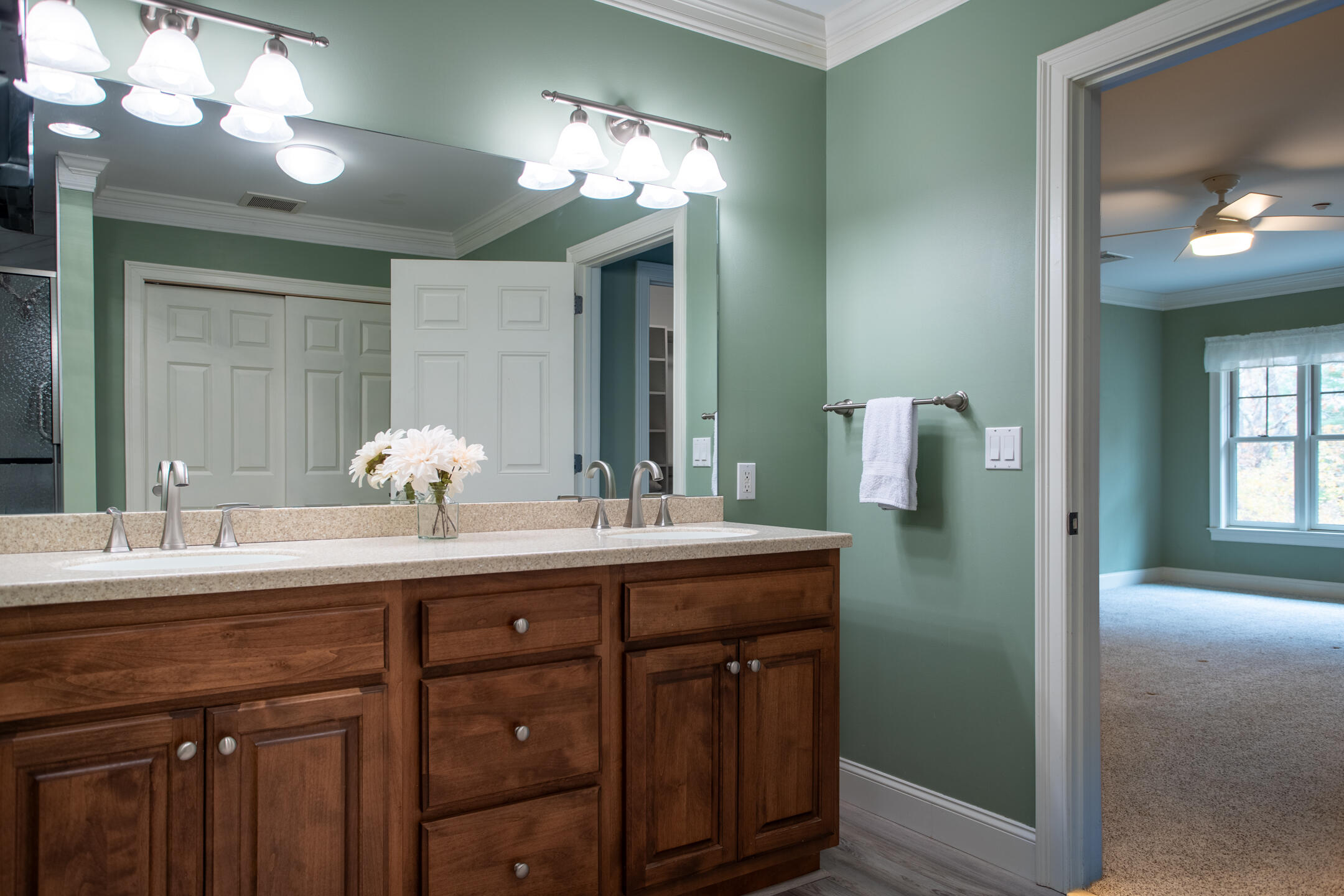 100 Shepard's Cove Road, Unit G203 Kittery, ME 03904 - Photo 14 of 33 IMG_4894-HDR