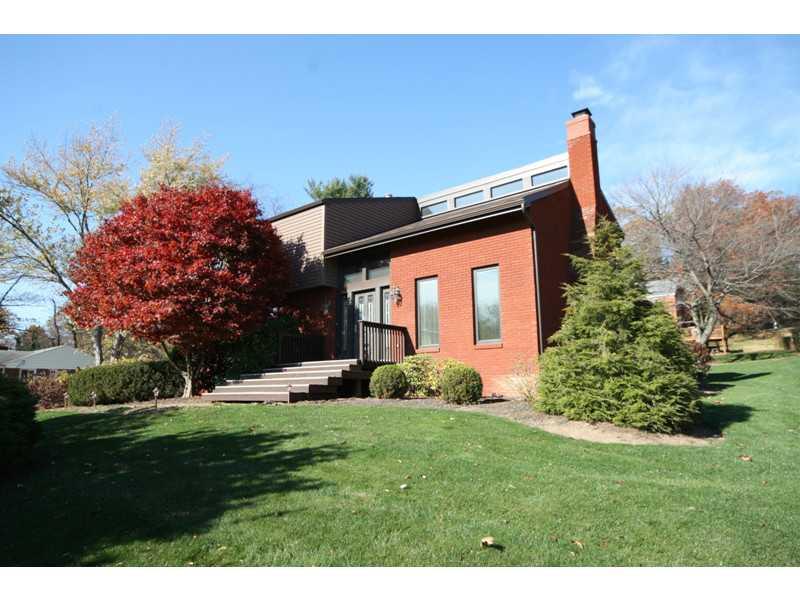 131 Tyler Road Pittsburgh, PA 15237 - Photo 20 of 22 Exterior Front. Fall view of exterior front of home