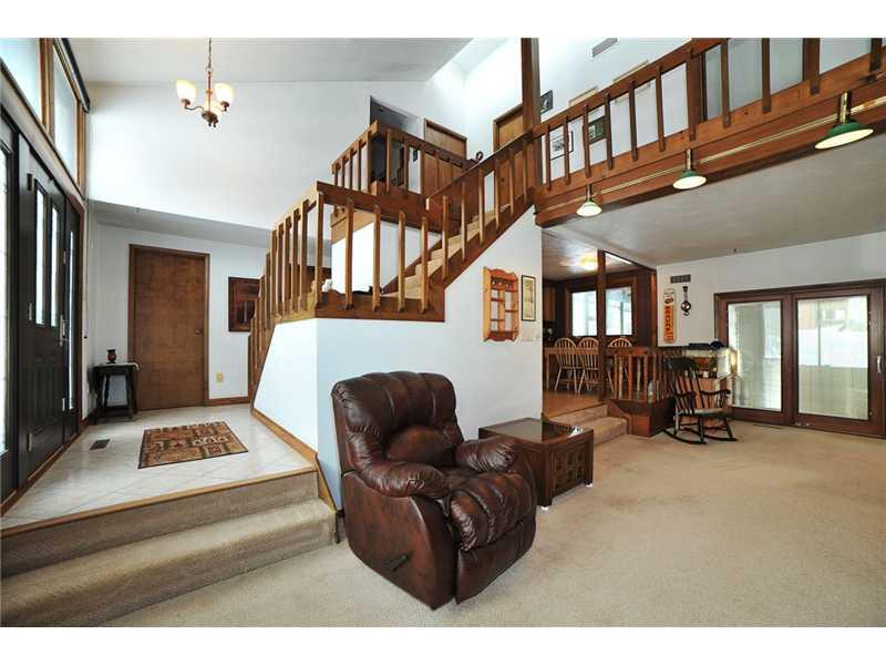 131 Tyler Road Pittsburgh, PA 15237 - Photo 6 of 22 Interior Space/Layout.