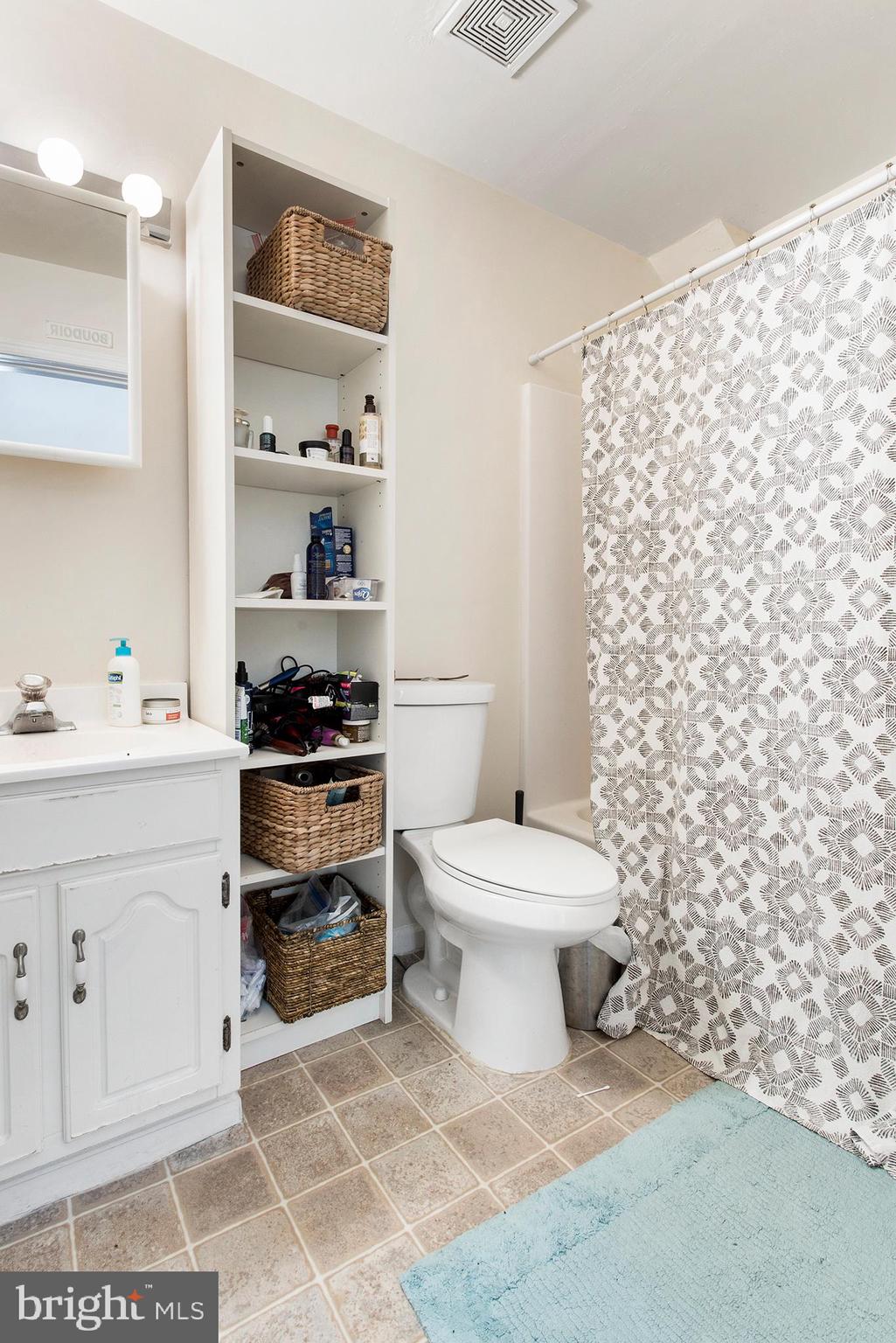 321-23 North Front Street, Unit 4 Philadelphia, PA 19106 - Photo 11 of 15 a bathroom with a toilet and a shower