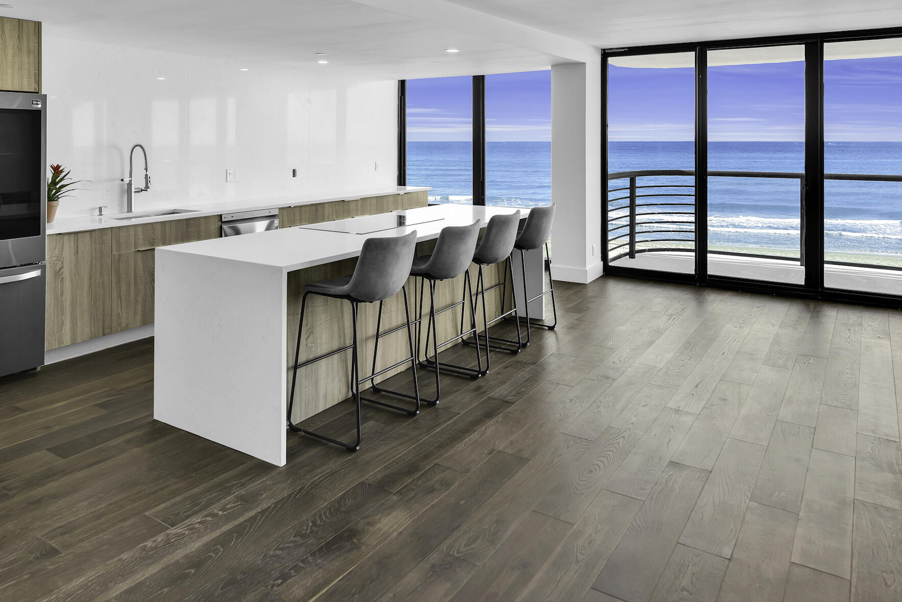 250 South Ocean Boulevard, Unit 2E Boca Raton, FL 33432 - Photo 2 of 24 Kitchen