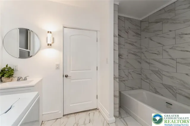 $320,000 | 200 Church Street, Catasauqua, PA 18032