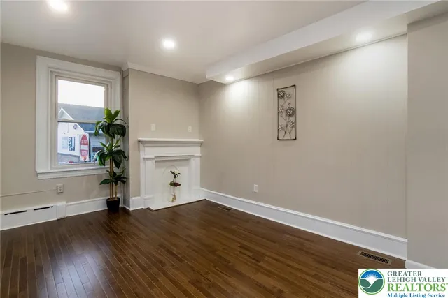 $320,000 | 200 Church Street, Catasauqua, PA 18032