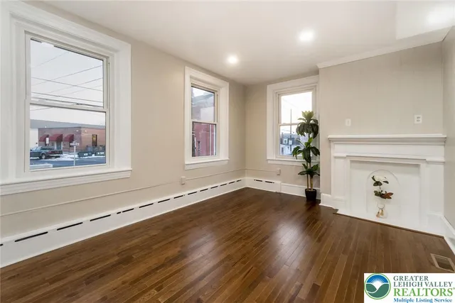 $320,000 | 200 Church Street, Catasauqua, PA 18032