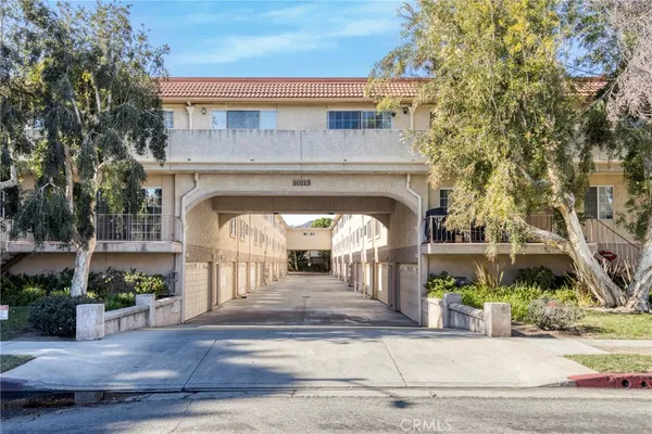 $597,000 | 10215 Variel Avenue, Unit 7, Chatsworth, CA 91311