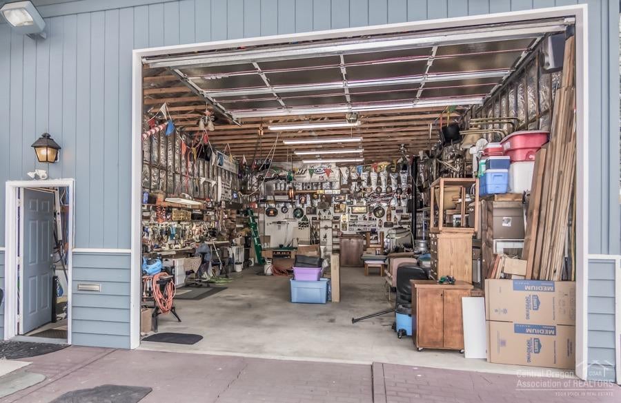 60108 Navajo Road Bend, OR 97702 - Photo 19 of 24 Additional Photo