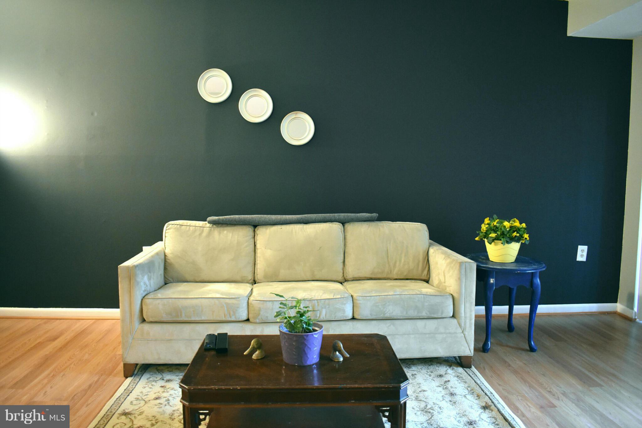 1401 Northgate Square, Unit 1A Reston, VA 20190 - Photo 17 of 26 Living Room